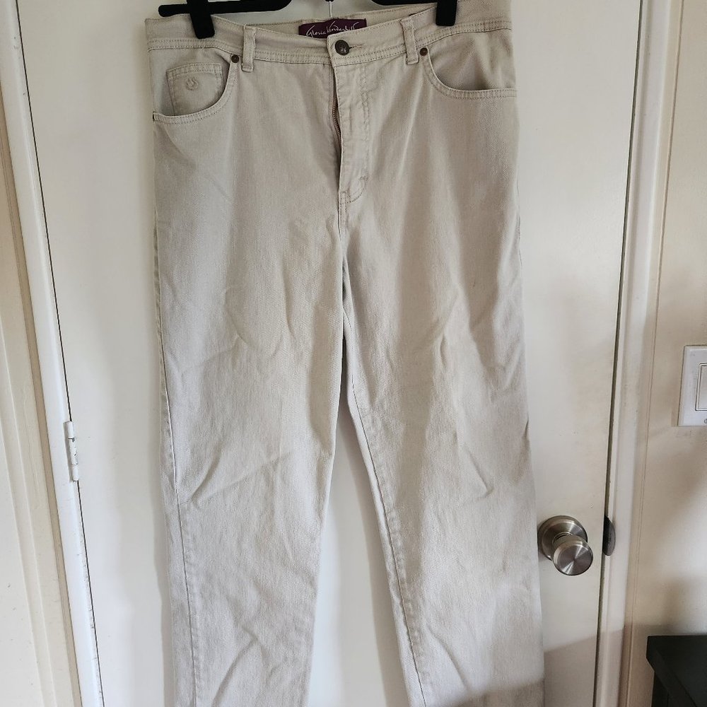 Gloria Vanderbuilt "Amanda" Size 14, Tan